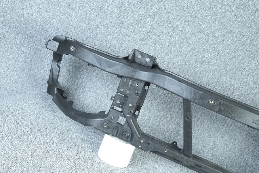 Radiator Support LR099687